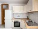 Apartamenty Vese - 100 m from beach: A1(2+2), A2(2+2), A3(5+3), A4(2+2) Sveti Petar - Riwiera Biograd  - Apartament - A2(2+2): kuchnia
