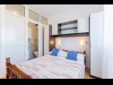 Apartamenty Matko - 3 Bedrooms Apartment: A2(6) Mirca - Wyspa Brac  - Apartament - A2(6): sypialnia