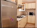 Apartamenty Jela - 50 m from pebble beach: A1-Ana (4), A2-Marija (4) Postira - Wyspa Brac  - Apartament - A2-Marija (4): kuchnia