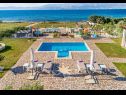Dom wakacyjny Ivan - open pool: H(6+4) Supetar - Wyspa Brac  - Chorwacja  - basen odkryty