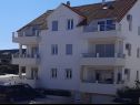 Apartamenty Louis - 250m to the beach: A1(6) Supetar - Wyspa Brac  - dom