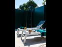 Apartamenty L&R - with pool: A1(4) Supetar - Wyspa Brac  - detal