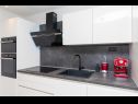 Apartamenty L&R - with pool: A1(4) Supetar - Wyspa Brac  - Apartament - A1(4): kuchnia