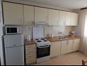 Apartamenty Marija - next to sea: A1 donji(3+2) Okrug Donji - Wyspa Ciovo  - Apartament - A1 donji(3+2): kuchnia