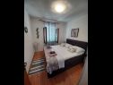 Apartamenty Marijica - 100m from the beach A1(4), A2(6) Okrug Gornji - Wyspa Ciovo  - Apartament - A1(4): sypialnia
