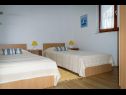 Apartamenty Brane - 100m from the beach: A1 Ana (4+1), A2 Damira (4+1) Okrug Gornji - Wyspa Ciovo  - Apartament - A2 Damira (4+1): sypialnia