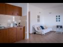 Apartamenty Brane - 100m from the beach: A1 Ana (4+1), A2 Damira (4+1) Okrug Gornji - Wyspa Ciovo  - Apartament - A2 Damira (4+1): interier