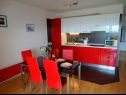 Apartamenty Tomislav A1 crni(4+1), A2 crveni(4+1), A3(5+1), A4(2+2) Selce - Riwiera Crikvenica  - Apartament - A2 crveni(4+1): kuchnia z jadalnią