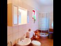 Apartamenty Josef - seaview A2(3+2) crveni, A3(3+2) plavi Veli Rat - Wyspa Dugi otok  - Apartament - A2(3+2) crveni: łazienka z WC