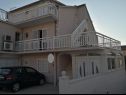 Apartamenty Sto - big terrace: A4 Delux(2+1), A5 Superior(3) Hvar - Wyspa Hvar  - dom