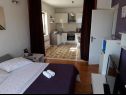 Apartamenty Dioniza - 150 m from beach: A1(2+2), A2(3), A3(2+2) Jelsa - Wyspa Hvar  - Apartament - A1(2+2): pokój dzienny