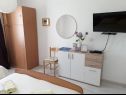 Apartamenty Dioniza - 150 m from beach: A1(2+2), A2(3), A3(2+2) Jelsa - Wyspa Hvar  - Apartament - A2(3): sypialnia