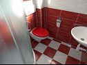 Apartamenty Jana: A3(4), A5(4), A6(4) Medulin - Istria  - Apartament - A5(4): łazienka z WC