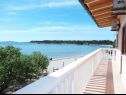 Apartamenty Real - 10 m from sea : A7(2+2), A8(2+2) Medulin - Istria  - dom
