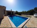Dom wakacyjny Mary - with pool : H (8+1) Medulin - Istria  - Chorwacja  - basen