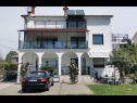 Apartamenty Tomy - with free parking: A1(4), A2(4) Medulin - Istria  - dom