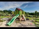 Dom wakacyjny Barbara - perfect holiday: H(5) Umag - Istria  - Chorwacja  - plac zabaw dla dzieci