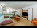 Apartamenty Lili-with paddling pool: A1(4+2) Umag - Istria  - Apartament - A1(4+2): pokój dzienny