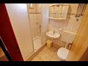 Apartamenty Relax - 50 m from sea: A1(2+2) Lumbarda - Wyspa Korcula  - Apartament - A1(2+2): łazienka z WC