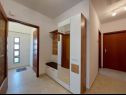 Apartamenty Fab - spacious terrace: A1(5+1) Punat - Wyspa Krk  - Apartament - A1(5+1): korytarz