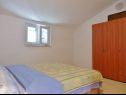 Apartamenty Makic - with parking : A6 (6+1), A4 (4) Silo - Wyspa Krk  - Apartament - A6 (6+1): sypialnia