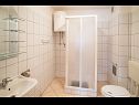 Apartamenty Polo A1 (4+2) Vrbnik - Wyspa Krk  - Apartament - A1 (4+2): łazienka z WC