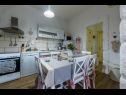Dom wakacyjny Ingrid - retro deluxe: H(5+2) Rijeka - Kvarner  - Chorwacja  - H(5+2): kuchnia z jadalnią
