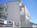 Apartamenty Josip II - 150 m from beach with free parking: SA4(2+1), SA5(3), A6(4) Baska Voda - Riwiera Makarska  - dom