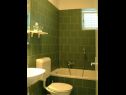 Apartamenty Secret garden - seaview: A1(4), A2(2) Brela - Riwiera Makarska  - Apartament - A1(4): łazienka z WC