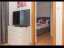 Apartamenty Ivi - 100 m from pebble beach: A1(2+2), A2(2+2), A3(2+2), A4(4+4), A5(2+2) Drasnice - Riwiera Makarska  - Apartament - A1(2+2): pokój