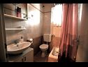  Virena - free grill: SA2(3), SA3(2+1) Makarska - Riwiera Makarska  - Studio apartament - SA2(3): łazienka z WC