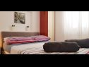 Apartamenty Mila - 2 bedrooms and free parking: A4(4), A5(5) Makarska - Riwiera Makarska  - Apartament - A4(4): sypialnia
