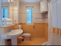 Apartamenty Ennio - free parking: A1(6+2) Makarska - Riwiera Makarska  - Apartament - A1(6+2): łazienka z WC