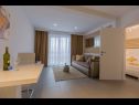 Apartamenty Luxury - heated pool, sauna and gym: A1(2), A2(2), A3(4), A4(2), A5(4), A6(2) Makarska - Riwiera Makarska  - Apartament - A1(2): pokój dzienny