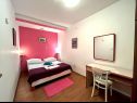 Apartamenty Bogomir - 80 m from beach: A1(4+1) Podgora - Riwiera Makarska  - Apartament - A1(4+1): sypialnia