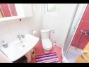 Dom wakacyjny Tonci - comfortable & surrounded by nature: H(8+2) Tucepi - Riwiera Makarska  - Chorwacja  - H(8+2): łazienka z WC