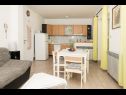 Apartamenty Matija - 30 m from sea: A1(4+2), A2(2+2) Jezera - Wyspa Murter  - Apartament - A1(4+2): kuchnia z jadalnią