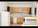 Apartamenty Matija - 30 m from sea: A1(4+2), A2(2+2) Jezera - Wyspa Murter  - Apartament - A1(4+2): kuchnia