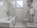 Apartamenty Sugor - 70 m from sea : Plavi-SA2(2), A1(4), A3 Novi(2) Viganj - Półwysep Peljesac  - Apartament - A1(4): łazienka z WC