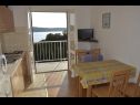 Apartamenty Petar - 6m from the sea: A1(4), A3(2) Barbat - Wyspa Rab  - Apartament - A1(4): jadalnia