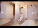 Apartamenty Anka - 10 m from sea: A1(4), A2(4) Kampor - Wyspa Rab  - Apartament - A2(4): łazienka z WC