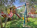 Apartamenty Spomenka - green paradise; A1(4+1), A2(4+1), A3(6) Palit - Wyspa Rab  - plac zabaw dla dzieci