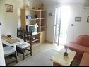 Apartamenty Ana - 5 m from beach: A1 Plavi(2+2), A2 Rozi(2+2) Ribarica - Riwiera Senj  - Apartament - A2 Rozi(2+2): pokój dzienny