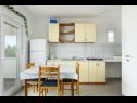 Apartamenty Zvon - 10 m from sea : A1(4+1) Rogoznica - Riwiera Sibenik  - Apartament - A1(4+1): kuchnia z jadalnią