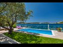 Dom wakacyjny Lucmar - swimming pool and sea view H(8+2) Zatoglav - Riwiera Sibenik  - Chorwacja  - basen