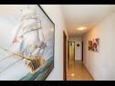 Apartamenty Ivan - 60 m from sea: A1(4) Necujam - Wyspa Solta  - Apartament - A1(4): korytarz