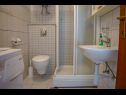 Apartamenty Daira - great location A1(2), A2(2), A3(4) Stomorska - Wyspa Solta  - Apartament - A2(2): łazienka z WC
