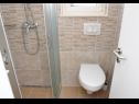Apartamenty Niko - modern: SA1(2), A2(2+2), A3(2+2), A4(4+2) Kastel Luksic - Riwiera Split  - Apartament - A3(2+2): łazienka z WC