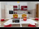 Apartamenty Ivan - modern: A1(6+2) Kastel Luksic - Riwiera Split  - Apartament - A1(6+2): kuchnia z jadalnią