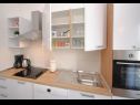 Apartamenty Damir - with garden: A1(6) Kastel Stafilic - Riwiera Split  - Apartament - A1(6): kuchnia